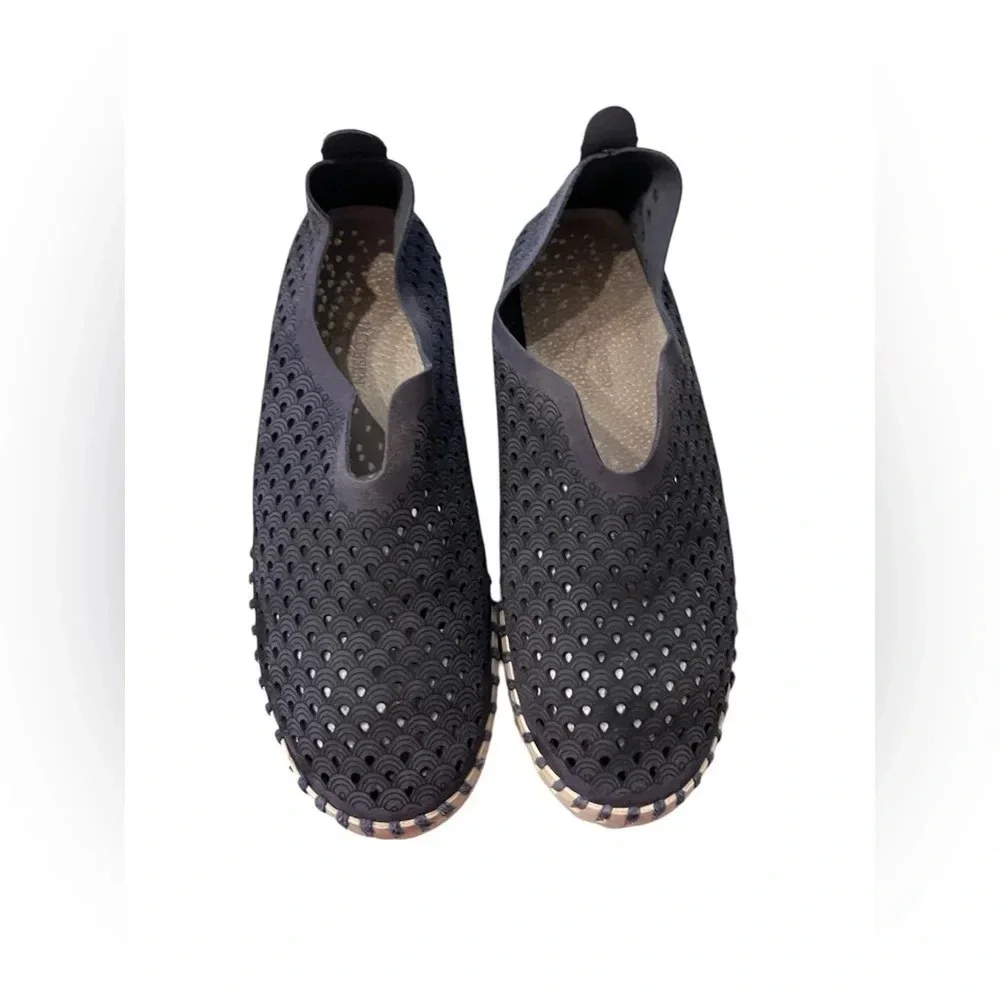Ilse Jacobsen Women's Tulip Flat Slip On Shoe Navy Blue Perf Leather